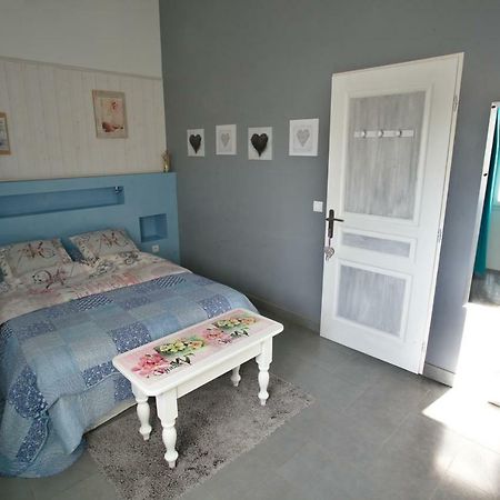 La Bastide Des Sources Bed & Breakfast Le Castellet  Exterior photo