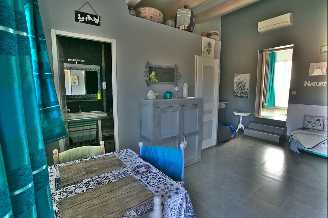 La Bastide Des Sources Bed & Breakfast Le Castellet  Exterior photo